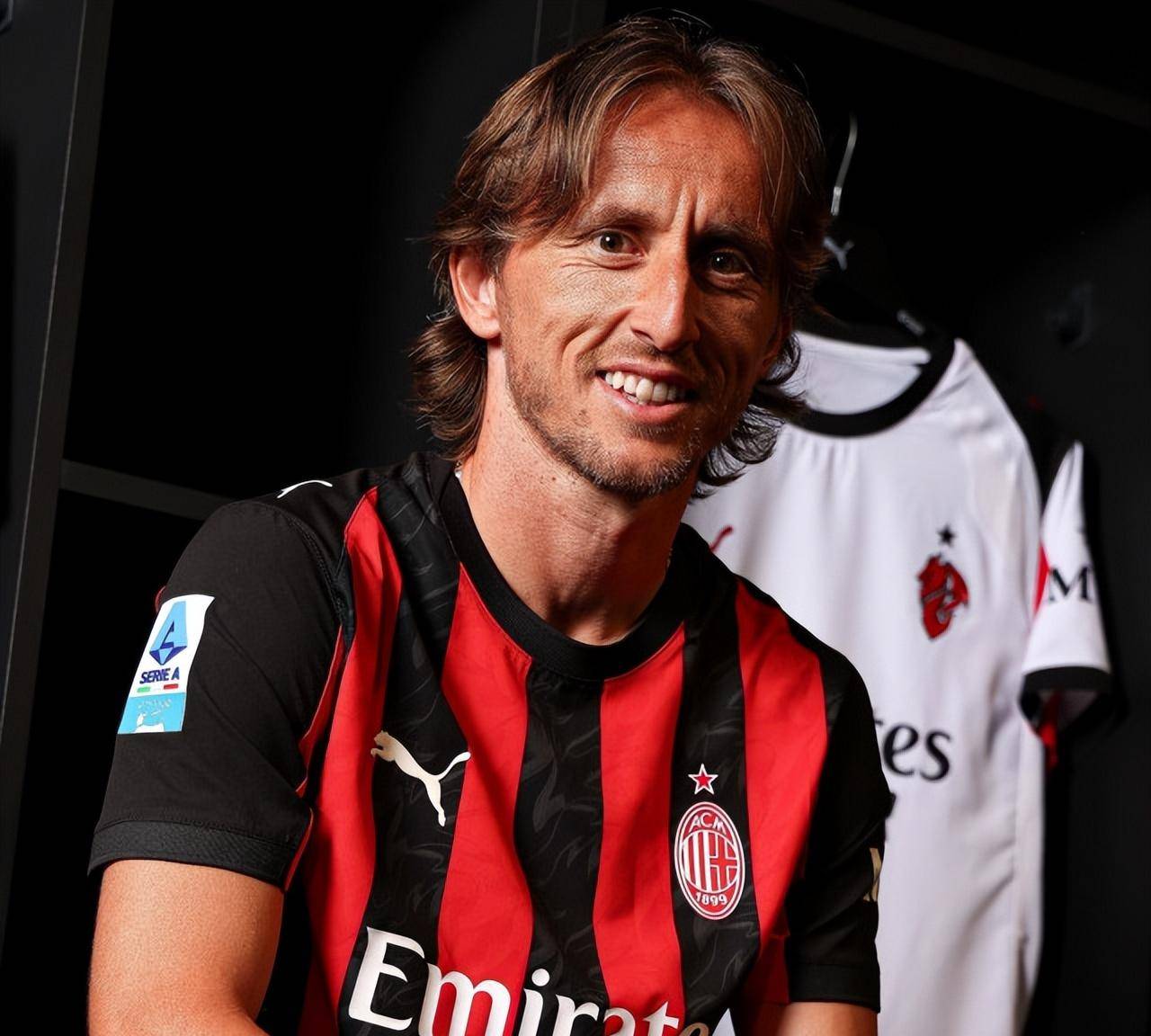 亚冠卡位生死战！布里兰主场无敌争出线，江原FC客场搏命追积分