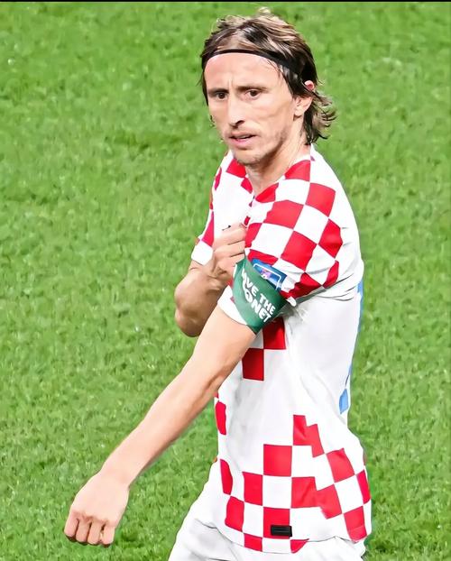 罗马诺：米兰之前就关注过帕尼切利，但白学堡1月不会卖