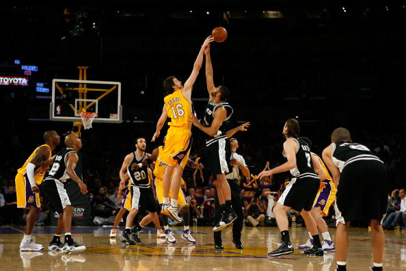 澳超战报：德弗里斯失点后补射破门，奥克兰3-1惠灵顿