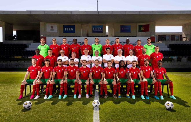 巴塞罗那迎战特内里费：女子足球联赛的巅峰对决