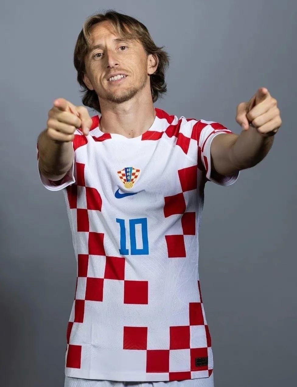 东契奇因个人事务缺席与猛龙队比赛，博主：他孩子将出生